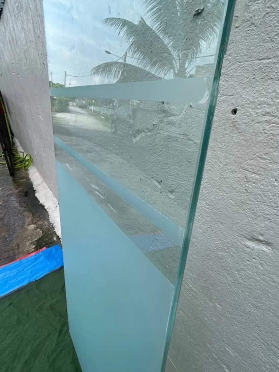 77.5 x 259 cm Tempered Glass Panel